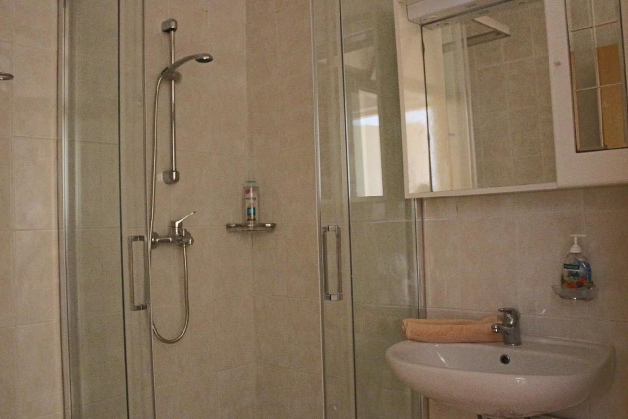 Seaside Secluded Apartments Zavala, Hvar - 15357 Йелса Стая снимка